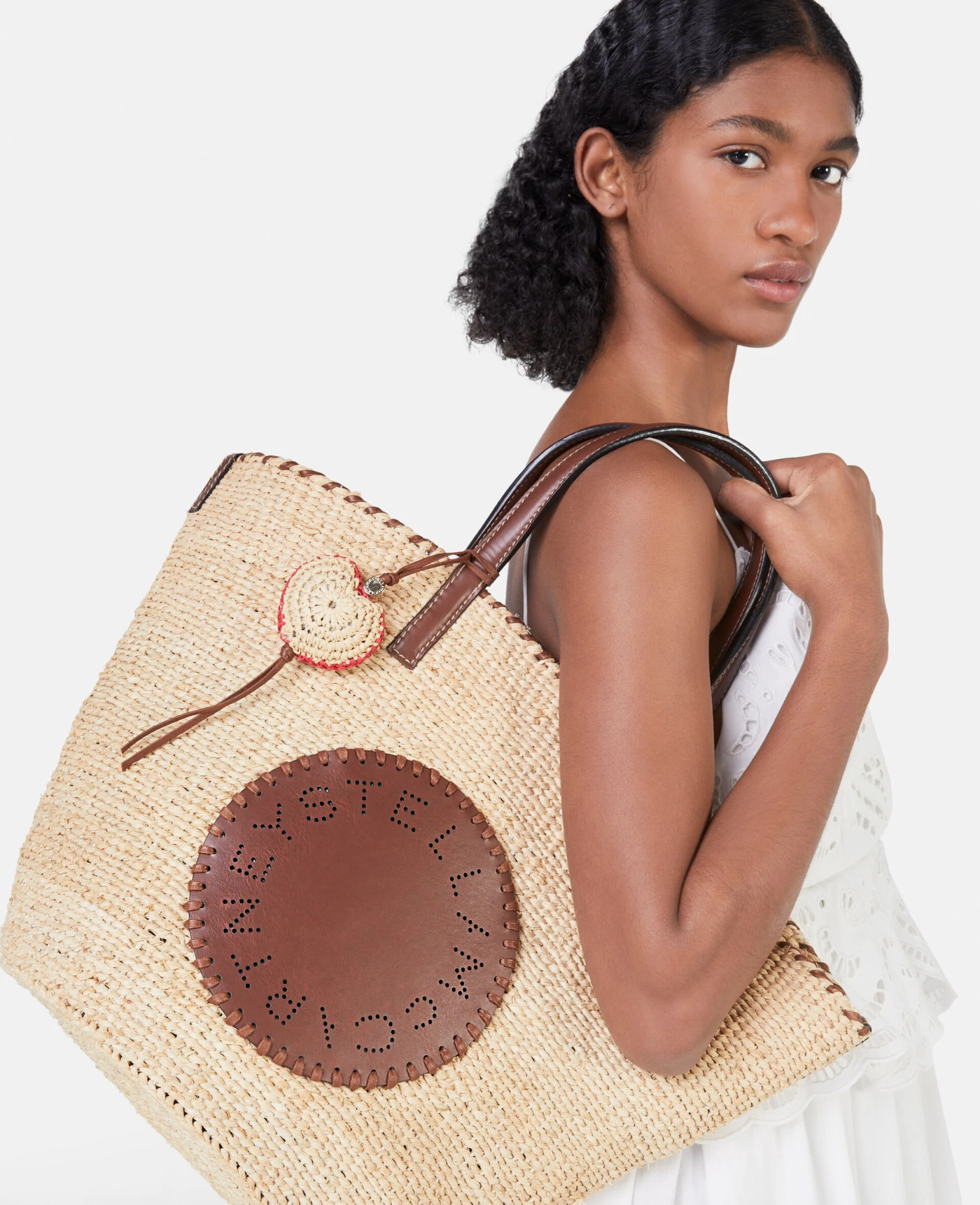 STELLA MCCARTNEY Logo Raffia Large Basket Bag 4 STELLA MCCARTNEY Logo Raffia Large Basket Bag - Image 2