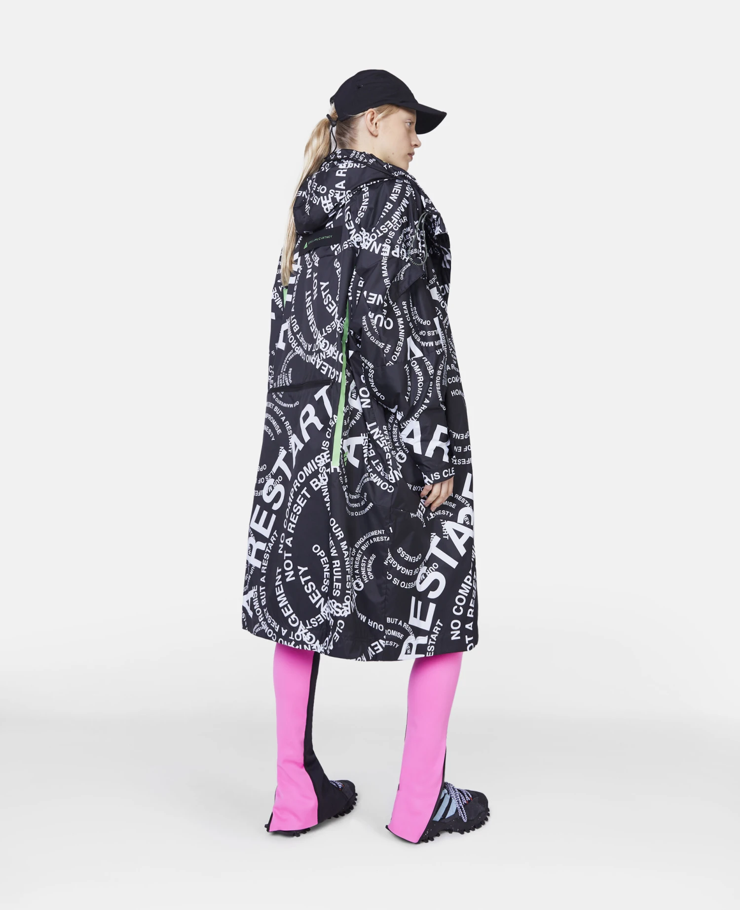 STELLA MCCARTNEY TrueCasuals Lettered Print Packable Long Parka Jacket 5 STELLA MCCARTNEY TrueCasuals Lettered Print Packable Long Parka Jacket - Image 3