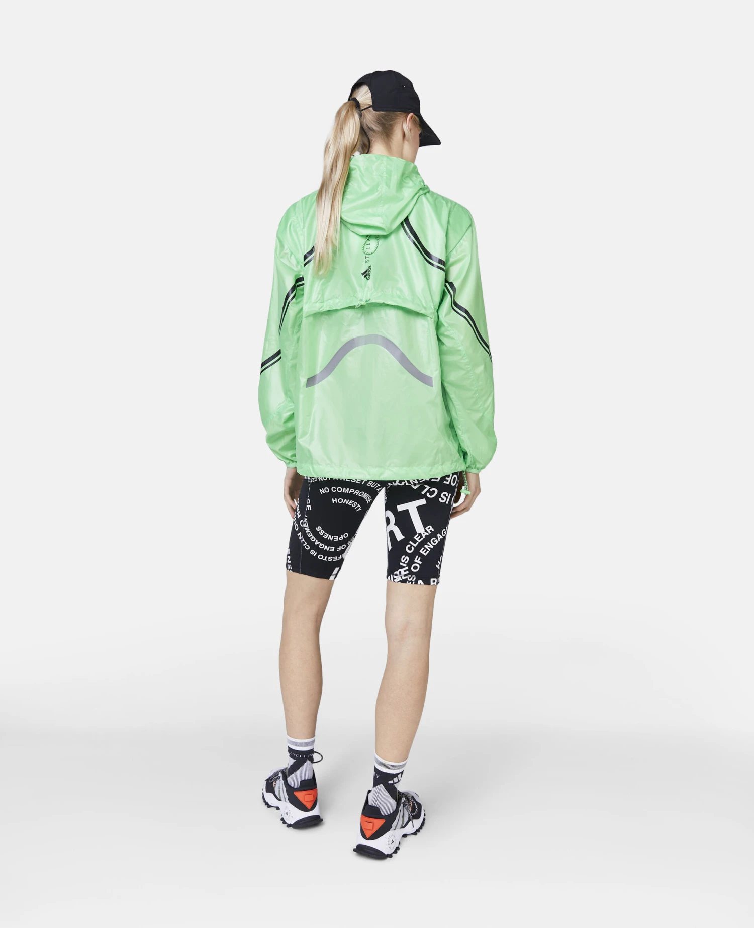 STELLA MCCARTNEY TruePace Reflective Running Jacket 5 STELLA MCCARTNEY TruePace Reflective Running Jacket - Image 3