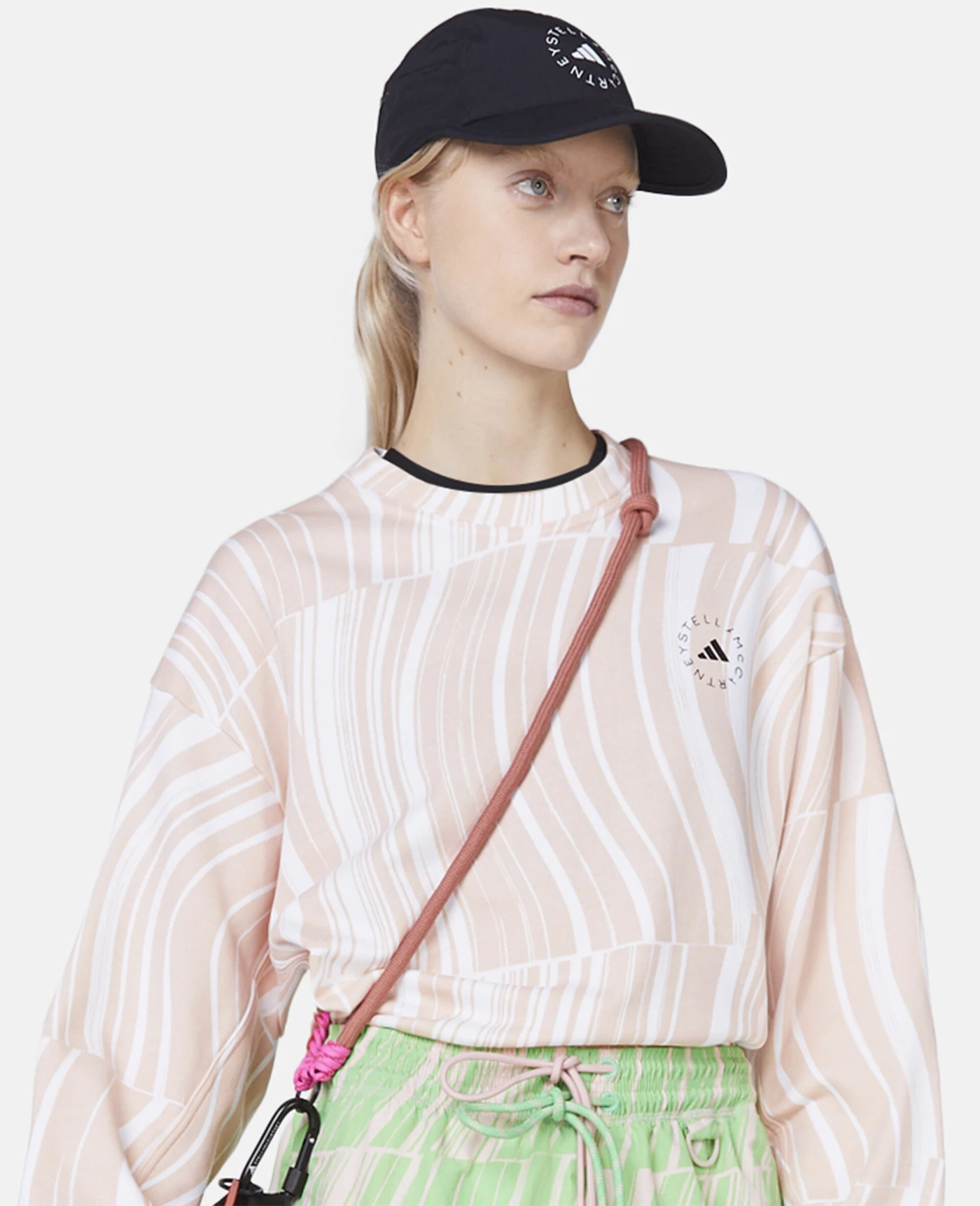 STELLA MCCARTNEY TrueCasuals Hover Float Print Sweatshirt 6 STELLA MCCARTNEY TrueCasuals Hover Float Print Sweatshirt - Image 4