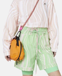 STELLA MCCARTNEY TrueNature Hover Float Print Hiking Shorts 9 STELLA MCCARTNEY TrueNature Hover Float Print Hiking Shorts -Stella Mccartney Store ef58a170bc83e4a20e91ca1a749f4351a3f03878 9404349999993529 G